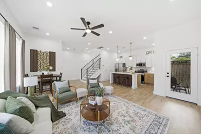 8910 Knoll Leaf Drive, Houston, TX 77080 - Photo 10