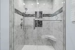 5623 Cerritos Dr, Houston, TX 77035 - Photo 12