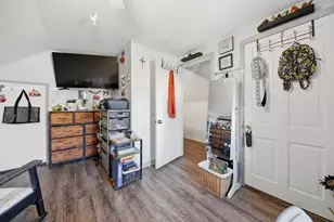 638 W Fisher St, Bellville, TX 77418 - Photo 24