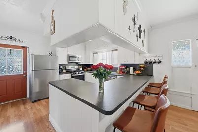 638 W Fisher Street, Bellville, TX 77418 - Photo 6