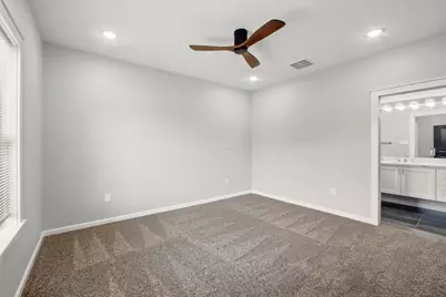 4719 Mallow Street #B, Houston, TX 77033 - Photo 18