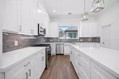 1941 Knoll Square Drive, Houston, TX 77080 - Photo 2
