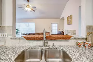 17522 Masonridge Dr, Houston, TX 77095 - Photo 14