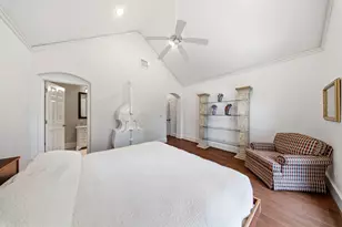 728 Crestbend Dr, Houston, TX 77042 - Photo 20