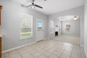 7910 Albatross Rd, Baytown, TX 77523 - Photo 8