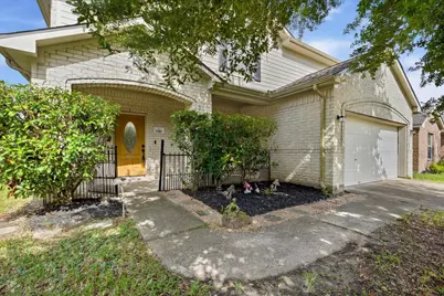 7910 Albatross Road, Baytown, TX 77523 - Photo 1