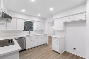 12903 Avenida Vaquero St, Houston, TX 77077 - Photo 12