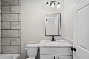 6121 Ridgemont St, Houston, TX 77087 - Photo 10