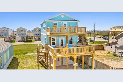 145 Howard Avenue, Surfside Beach, TX 77541 - Photo 2