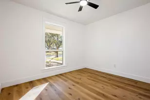 402 W Castle Harbour Dr, Friendswood, TX 77546 - Photo 26