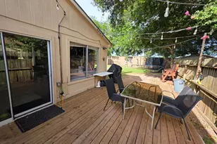 1406 Ashwood Dr, Sugar Land, TX 77498 - Photo 4