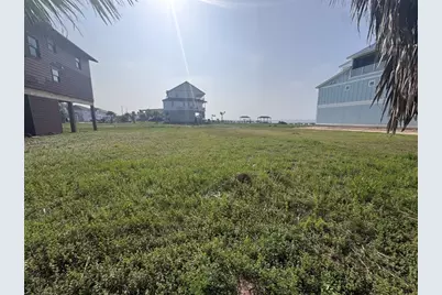 512 91st Street, Galveston, TX 77554 - Photo 1