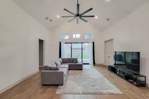 5023 Golden Peach Rd, Manvel, TX 77578 - Photo 8