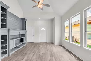 14211 Grand Hls Dr, Conroe, TX 77303 - Photo 6