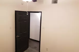 6825 Avenue C, Houston, TX 77011 - Photo 10