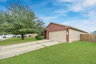 5614 Straight Way, Houston, TX 77339 - Photo 1