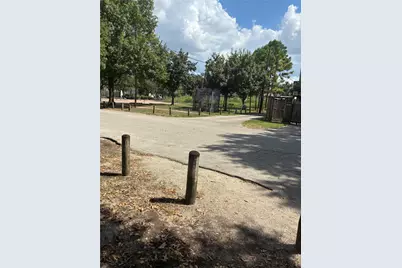 1143 Yale Street, Hockley, TX 77008 - Photo 2