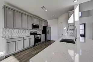 2605 Mackinac Bay Dr, La Marque, TX 77568 - Photo 16