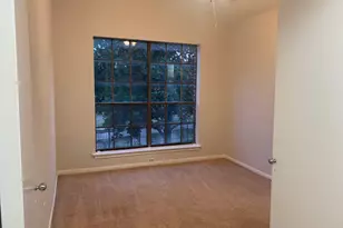 8055 Cambridge St, Houston, TX 77054 - Photo 12