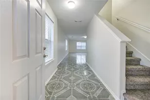 9926 Myrtle Field Ln, Houston, TX 77044 - Photo 4