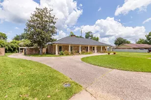 1005 Oak Dr, Liberty, TX 77575 - Photo 32