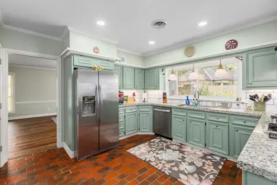 1005 Oak Drive, Liberty, TX 77575 - Photo 12