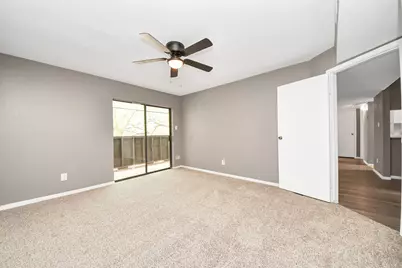 3105 Walnut Bend Ln #32, Houston, TX 77042 - Photo 14