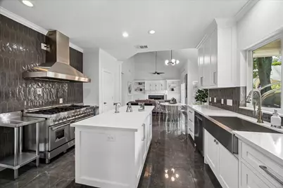 14830 Tumbling Falls Court, Houston, TX 77062 - Photo 10