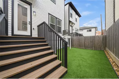 2108 Beall Street, Houston, TX 77008 - Photo 32