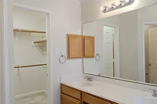 3018 Rancher Hollow Ct, Manvel, TX 77578 - Photo 10