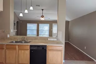 3018 Rancher Hollow Ct, Manvel, TX 77578 - Photo 6