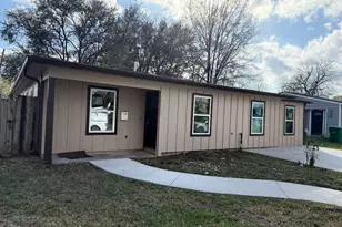 7422 Thurow St, Houston, TX 77087 - Photo 2