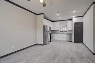 5622 Kittridge St, Houston, TX 77028 - Photo 2