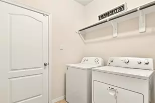 10023 Yanet Grove Ln, Houston, TX 77044 - Photo 18