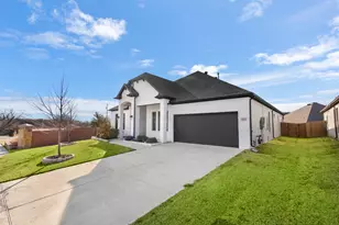 2213 Windy Hl Ln, Waxahachie, TX 75167 - Photo 2