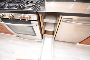 82 Harbor Ln, Kemah, TX 77565 - Photo 10