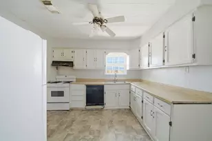 410 Live Oak St, Pasadena, TX 77506 - Photo 6