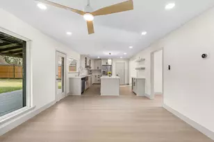 251 Holyhead Dr, Houston, TX 77015 - Photo 14