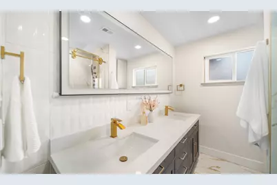 251 Holyhead Drive, Houston, TX 77015 - Photo 18