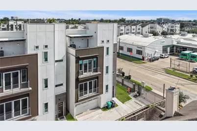 2111 McGowen Street, Houston, TX 77004 - Photo 1