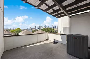 2111 McGowen St, Houston, TX 77004 - Photo 2