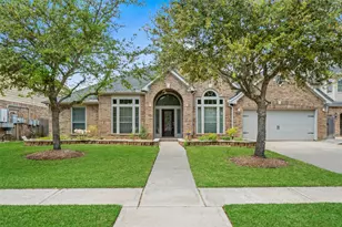 2818 Red Maple Dr, Katy, TX 77494 - Photo 2