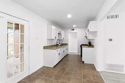 3018 Vance Avenue, Texas City, TX 77590 - Photo 6
