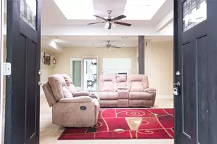 15318 Leeds Ln, Houston, TX 77040 - Photo 4