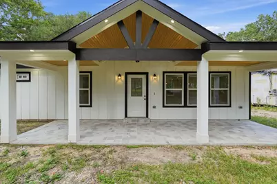 13828 Bronte Courts Drive, Willis, TX 77378 - Photo 6