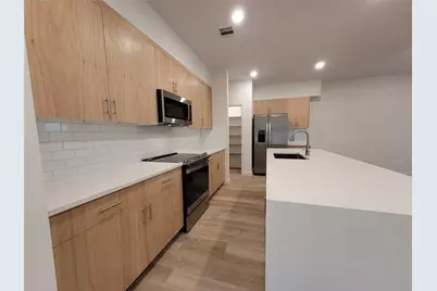 2509 Appian Way Way #B, Roman Forest, TX 77357 - Photo 14