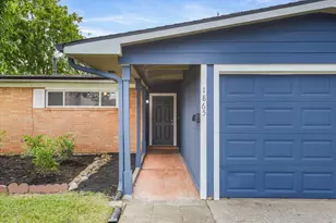 1865 Dolphin Dr, Seabrook, TX 77586 - Photo 4