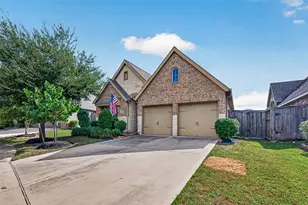2107 Cinnamon Teal Cir, Fulshear, TX 77423 - Photo 1