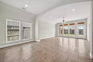 2107 Cinnamon Teal Cir, Fulshear, TX 77423 - Photo 10