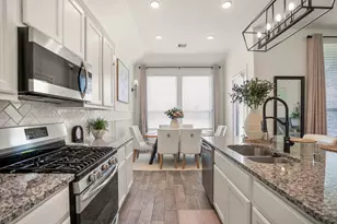 7711 Wildflower Spg Ct, Spring, TX 77379 - Photo 10